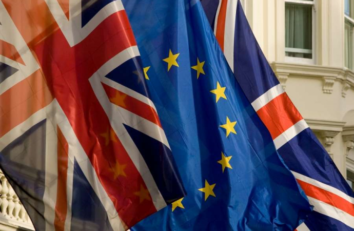 «Καμπανάκι» ΑΑΔΕ για πιθανό άτακτο Brexit: Ανατιμήσεις σε εισαγόμενα από Βρετανία