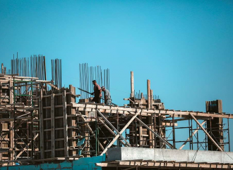 Γιατί παίρνει μπροστά η οικοδομή μετά από 10 χρόνια ύφεσης