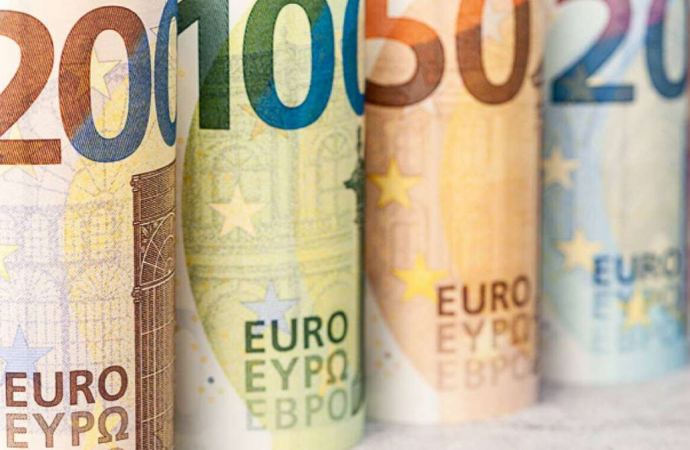 Σύνταξη πριν τα 67 – Τελευταία ευκαιρία για 50.000 υπαλλήλους