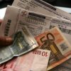 ΔΕΗ: Eκπτωση 30% στα τιμολόγια από τον Αύγουστο και ρήτρα τιμής χονδρικής