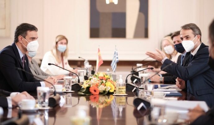 Συνάντηση Μητσοτάκη-Σάντσεθ: Και οι δύο κινούμαστε μακριά από κάθε λογής λαϊκισμούς και είμαστε υπέρ των μεταρρυθμίσεων