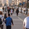 Χωρίς μάσκα από σήμερα σε εξωτερικούς χώρους – Αίρεται ο περιορισμός της νυχτερινής κυκλοφορίας από 28/6