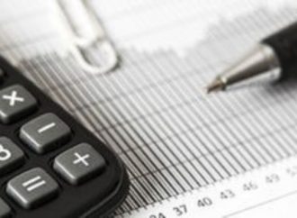 Παρατείνεται το μειωμένο καθεστώς ΦΠΑ σε «ευαίσθητα» αγαθά και υπηρεσίες