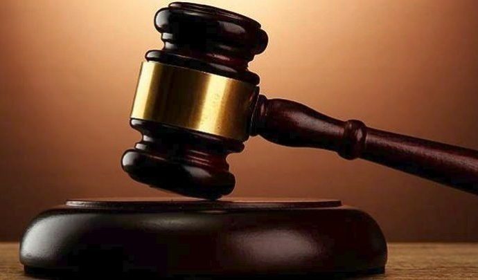 Δικογραφία για πέντε αδικήματα στους 11 συλληφθέντες χτες στη Ν. Σμύρνη-Ελεύθεροι με εντολή εισαγγελέα.