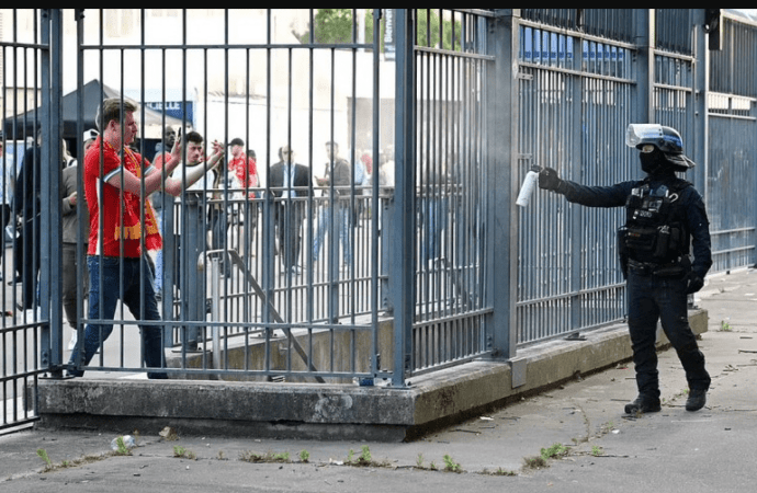 Τελικός Champions League: Έρευνα για τα παρατράγουδα πριν τον αγώνα