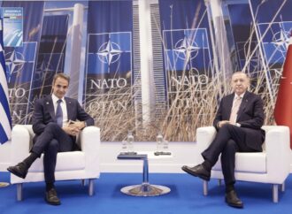 Σύνοδος ΝΑΤΟ – Μαδρίτη: Στο ίδιο τραπέζι Μητσοτάκης – Ερντογάν