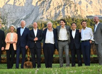 Οι G7 θα αυστηροποιήσουν τις κυρώσεις σε βάρος της Ρωσίας- Πλησιάζουν σε συμφωνία για πλαφόν στην τιμή του πετρελαίου
