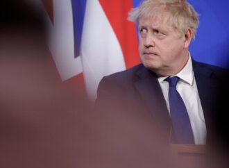 Βρετανία: Παραμείνει πρωθυπουργός ο Μπόρις Τζόνσον