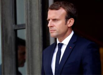 Επιμένει ο Μακρόν: Αναγκαία η μεταρρύθμιση του συνταξιοδοτικού, σε εφαρμογή μέχρι το τέλος του έτους