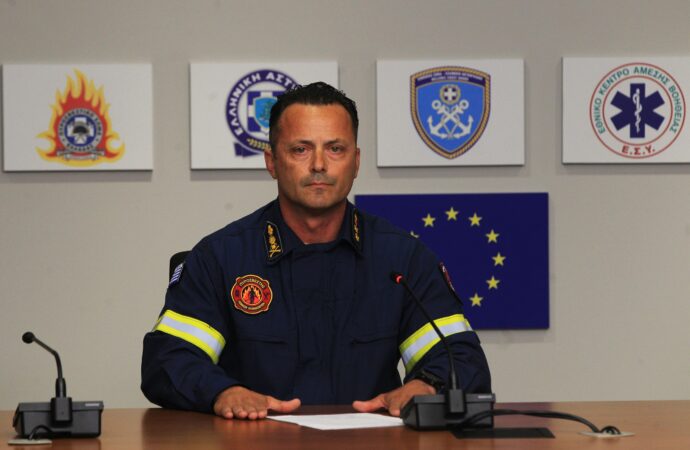Σε ύφεση η πυρκαγιά στην Πεντέλη και χωρίς ενεργό μέτωπο