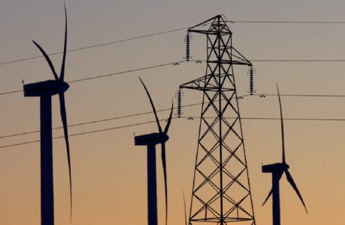 Οι νέοι τιμοκατάλογοι για το ηλεκτρικό ρεύμα που ισχύουν από σήμερα – Οι αναπροσαρμογές της τελευταίας στιγμής