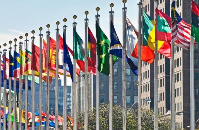 ΟΗΕ: Ξεκινά η Γενική Συνέλευση με τον κόσμο πιο διχασμένο από ποτέ