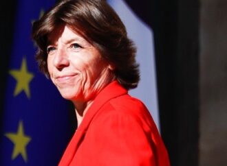 Στην Αθήνα για συνομιλίες η υπουργός Εξωτερικών της Γαλλίας Κατρίν Κολονά