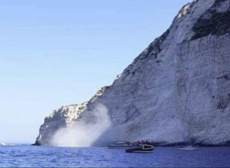 Ζάκυνθος: Αποκόλληση βράχων στο «Ναυάγιο»
