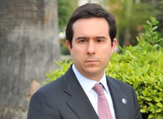 Παρέμβαση της δικαιοσύνης για τους 38 μετανάστες στον Έβρο ζήτησε ο Μηταράκης