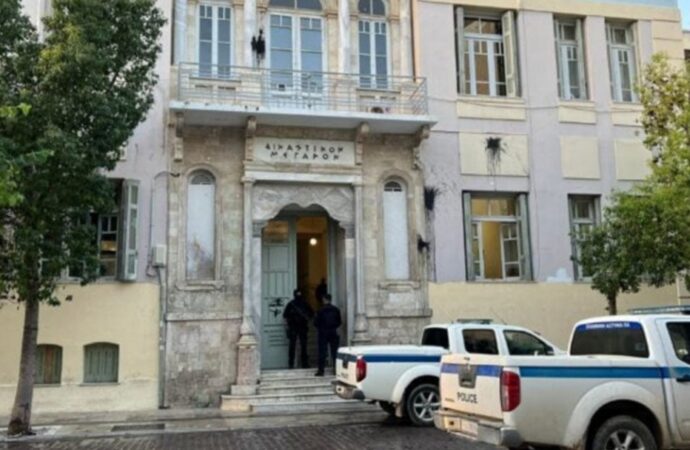 Ηράκλειο: Προφυλακιστέα η 38χρονη για την επίθεση με καυστικό υγρό