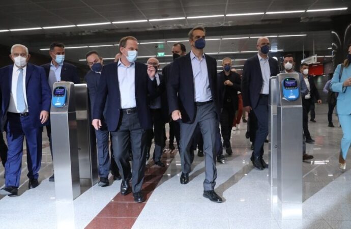 Μητσοτάκης: Αβίωτο το λεκανοπέδιο χωρίς τη γραμμή 4 και τις επεκτάσεις της γραμμής 2
