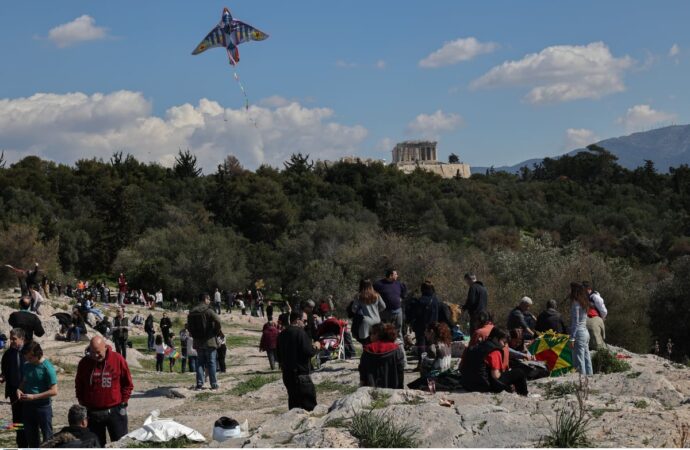 Δήμος Αθηναίων: Τι να κάνετε όσοι μείνετε στην Αθήνα για το τριήμερο της Αποκριάς