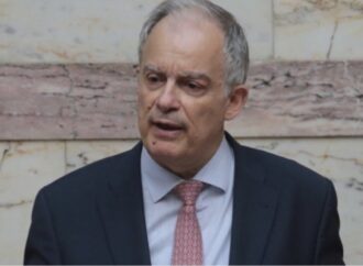 Κ. Τασούλας: Με αισθήματα συντριβής, η χώρα έγινε μάρτυρας της πολύνεκρης σιδηροδρομικής τραγωδίας στα Τέμπη