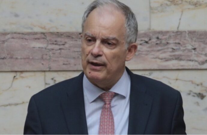Κ. Τασούλας: Με αισθήματα συντριβής, η χώρα έγινε μάρτυρας της πολύνεκρης σιδηροδρομικής τραγωδίας στα Τέμπη