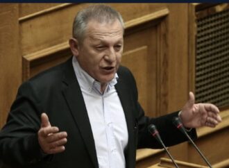 Τέμπη: Στον τόπο του τραγικού δυστυχήματος ο κοινοβουλευτικός εκπρόσωπος του ΚΚΕ Θ. Παφίλης