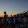 Από τα ελληνικά νησιά στα Τίρανα και τη Βαρκελώνη: Το βαρύ τίμημα του υπερτουρισμού στην Ευρώπη αποκαλύπτουν οι διαμαρτυρίες