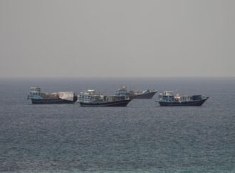 Τι γνωρίζουμε για τις έμμεσες συνομιλίες ΗΠΑ–Ιράν και τα σχέδια για νέες επιθέσεις