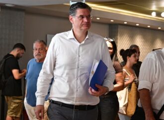 Ανεξάρτητος βουλευτής ο Διονύσης Καλαματιανός