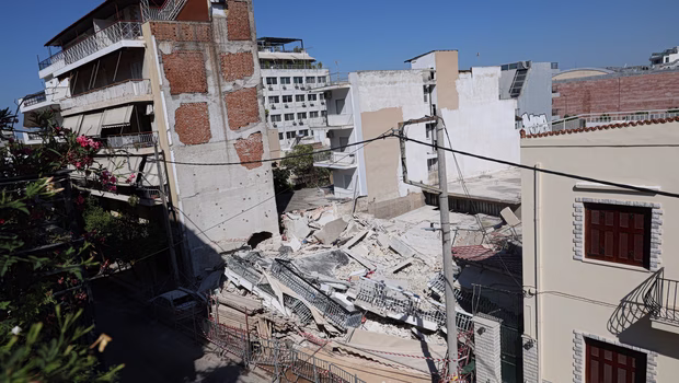 Πετράλωνα: Νεκρός ο σκύλος που παγιδεύτηκε σε πολυκατοικία – Ήταν η μοναδική συντροφιά του ιδιοκτήτη του