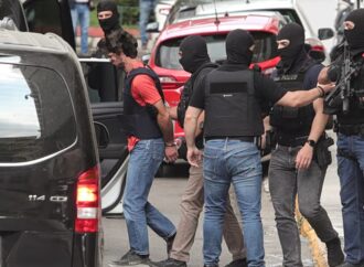 Στα δικαστήρια της Ευελπίδων οι δύο κατηγορούμενοι για τον εμπρησμό της Marfin