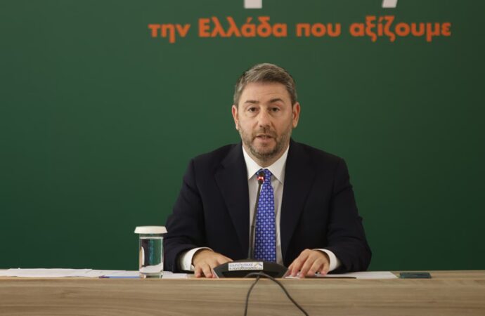 Ανδρουλάκης για νέα εθνική ναυτιλιακή στρατηγική: Οι επτά δεσμεύσεις του ΠΑΣΟΚ και το μήνυμα προς την Τουρκία
