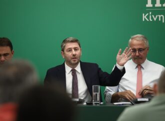 Ανδρουλάκης: Κυβερνητική αποτυχία στην ενέργεια, βαρύ το κόστος για την κοινωνία
