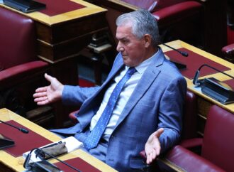 Διγλωσσία στη ΝΔ για Κυριαζίδη: Καταδικάζουν Φωτήλας και Αμυράς, με επιφυλάξεις ο Καιρίδης