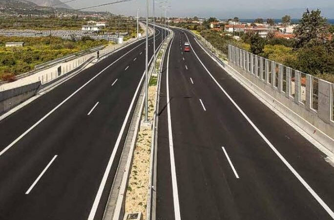 Νεκρή γυναίκα σε κλειστό τμήμα του Ε65 στην Καλαμπάκα