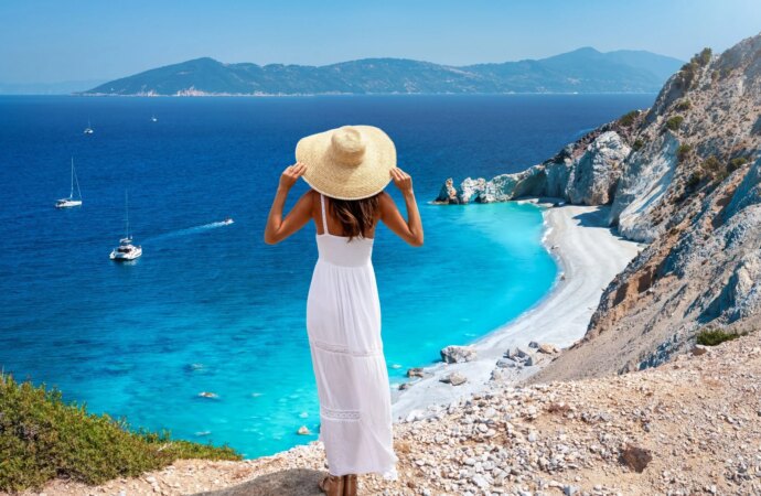 Ελλάδα ή Τουρκία; Ποιον προορισμό προτιμούν οι τουρίστες για το καλοκαίρι