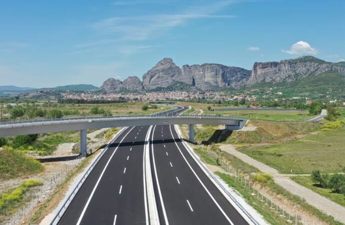 Εγκαινιάζεται ο αυτοκινητόδρομος Ε65 – Παρακολουθήστε ζωντανά