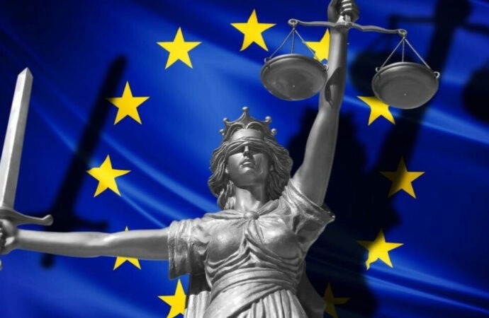 Chat Control: Εγκρίθηκε η παρακολούθηση συνομιλιών παρά την καταψήφιση στο Ευρωκοινοβούλιο