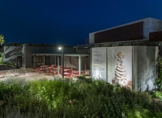 Η Γιώτα Νέγκα και τα Κίτρινα Ποδήλατα στο Asteria Culture Festival