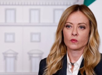 Μελόνι για τη μεταναστευτική κρίση στην Ισπανία: Επικοινώνησα με τον Πιαντεντόζι, η Ιταλία δεν θα μείνει απλός θεατής