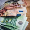 Εξωδικαστικός μηχανισμός: Οδηγός επιβίωσης για ρύθμιση χρεών από 5.000 ευρώ