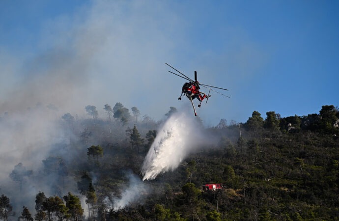 Σε επιφυλακή 13 περιοχές λόγω υψηλού κινδύνου πυρκαγιάς