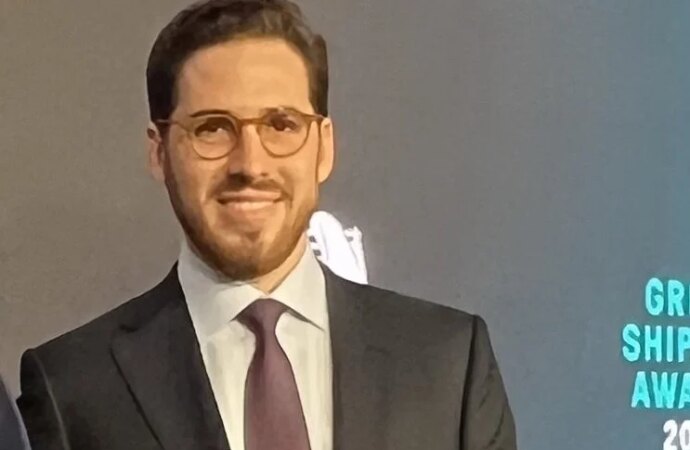 Ενισχύει τον στόλο της με δύο σύγχρονα οικολογικά Kamsarmax
