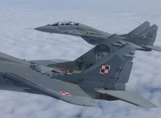 Η Πολωνία αναστέλλει την παραχώρηση 14 MiG-29 στην Ουκρανία