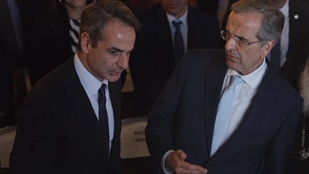 Σε ανοιχτή σύγκρουση Σαμαράς και Μητσοτάκης – Στα χαρακώματα κυβέρνηση και πρώην πρωθυπουργός
