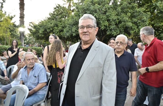 Κουτσούμπας: Προέχει τι δικαιούται ο λαός, όχι τι «αντέχουν» τα κέρδη τους