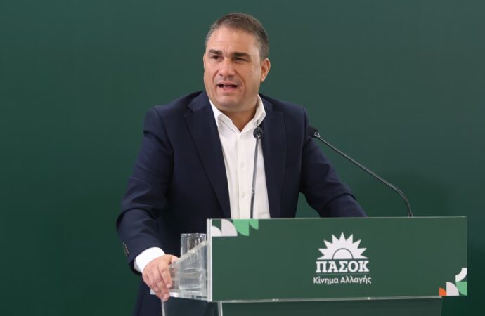 Τσουκαλάς κατά Μητσοτάκη: «Πρωθυπουργός της ακρίβειας» που έκανε τον πληθωρισμό εργαλείο κερδοσκοπίας