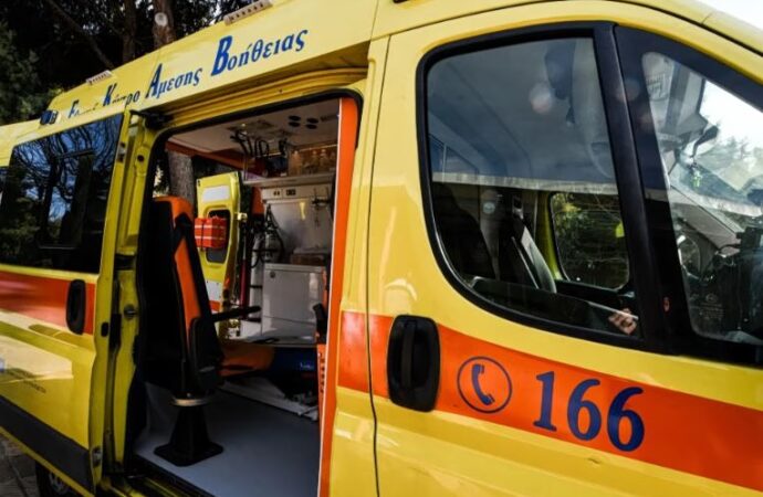Θεσσαλονίκη: Στο νοσοκομείο 46χρονος μετά από πτώση σε φωταγωγό