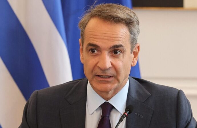 Ο Μητσοτάκης στρέφεται κατά του εαυτού του και κηρύσσει πόλεμο στο ρουσφέτι