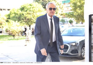 Σε συγκινησιακό κλίμα το ετήσιο μνημόσυνο για τη Λένα Σαμαρά
