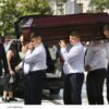 Συγκίνηση στο τελευταίο αντίο στον Δημήτρη Κόκοτα, τον αγαπημένο τραγουδιστή
